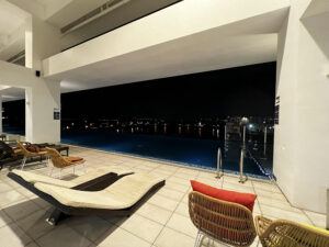 福爾摩沙遊艇酒店-無邊際泳池